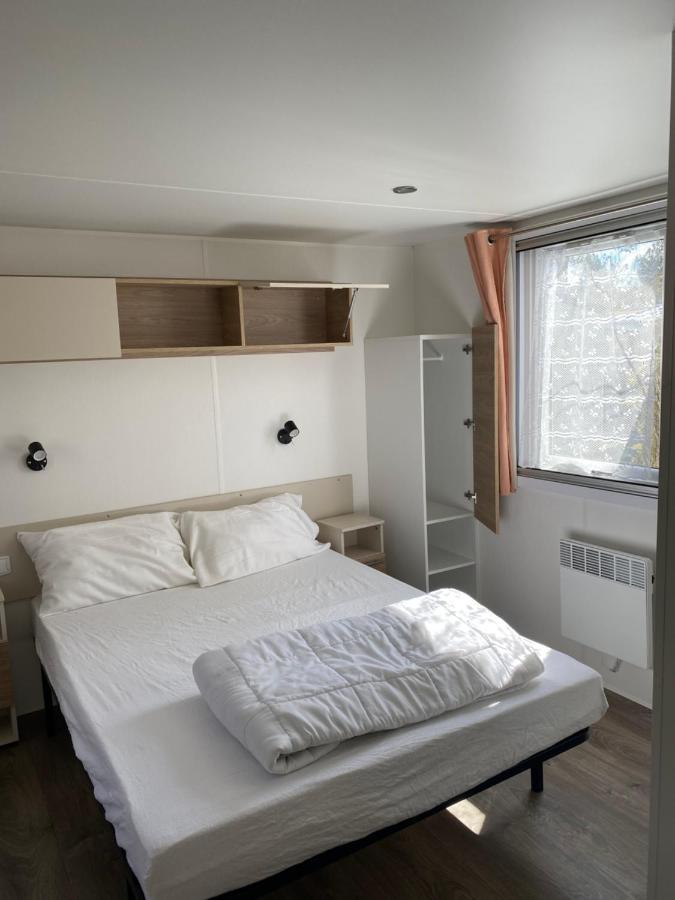 Mobil-Home 4 6 Personnes 2 Chambres Camping Le Bois Dormant Сен-Жан-де-Мон Екстериор снимка