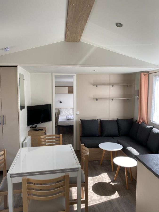 Mobil-Home 4 6 Personnes 2 Chambres Camping Le Bois Dormant Сен-Жан-де-Мон Екстериор снимка