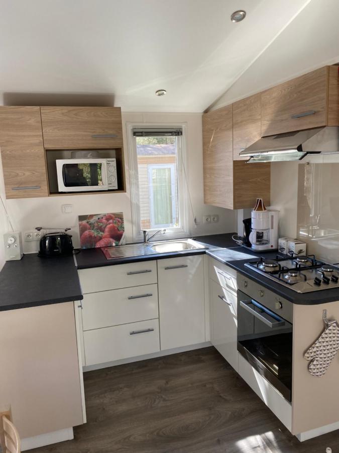 Mobil-Home 4 6 Personnes 2 Chambres Camping Le Bois Dormant Сен-Жан-де-Мон Екстериор снимка